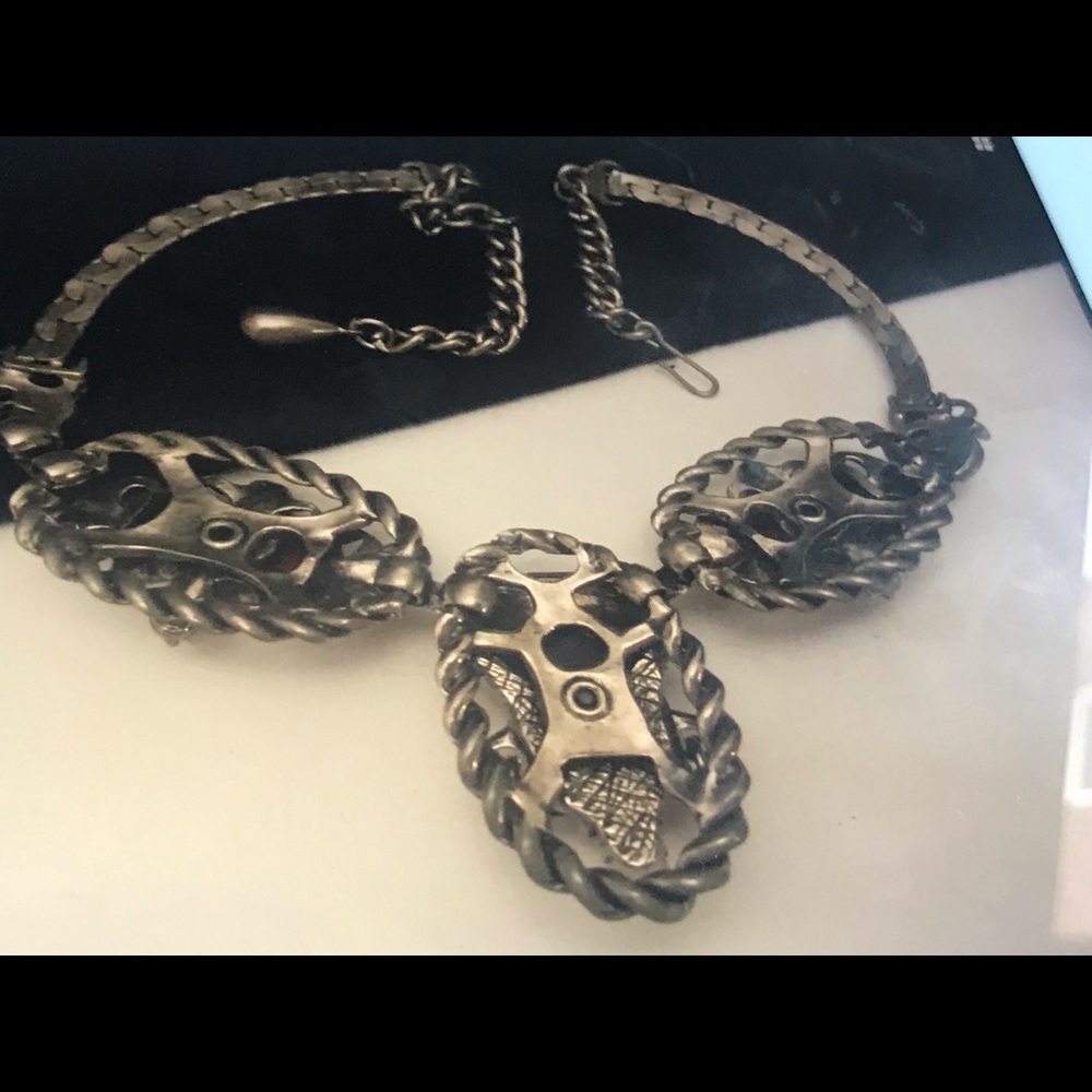 Necklace - Picture 5 of 8